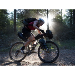 Torba na kierownicę BLACKBURN OUTPOST HANDLEBAR z workiem wodoodpornym